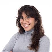 Profesora de primaria e infantil imparte clases de apoyo en todas las asignaturas